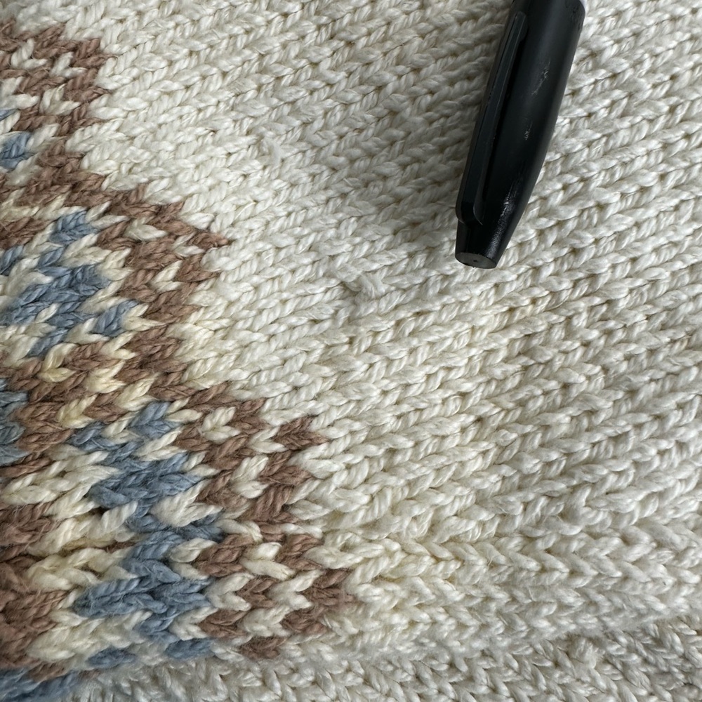 Vintage Liz Sport “Irish Brogue” hand knit cotton sweater - Picture 9 of 11